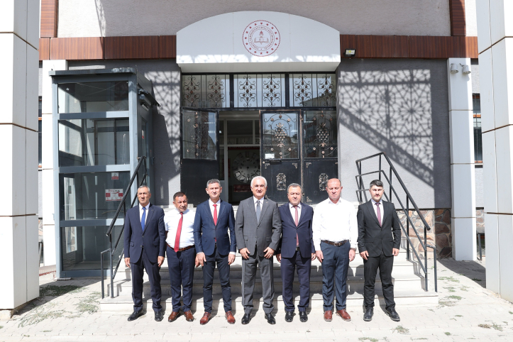 Vali Çakır’dan Müdür Altay’a Hayırlı Olsun Ziyareti