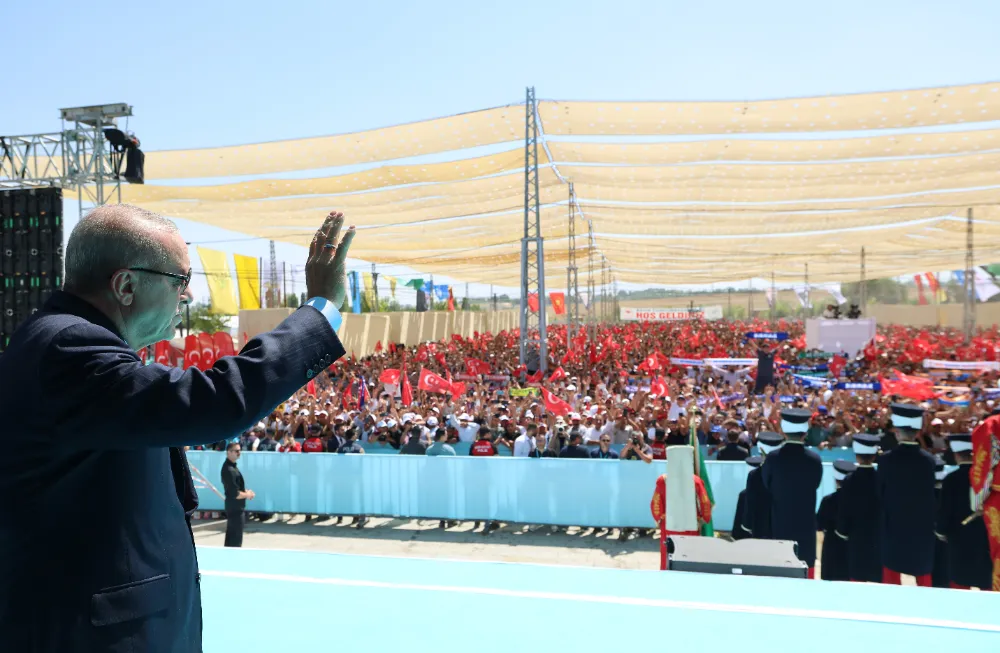 Cumhurbaşkanı Erdoğan Malazgirt`ten Seslendi