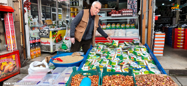 Muş’ta Bahar Hareketliliği: Tohum Tezgahlarına Yoğun İlgi