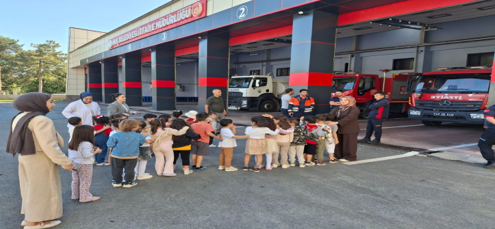 Miniklerden Muş Belediyesi İtfaiyesine Anlamlı Ziyaret