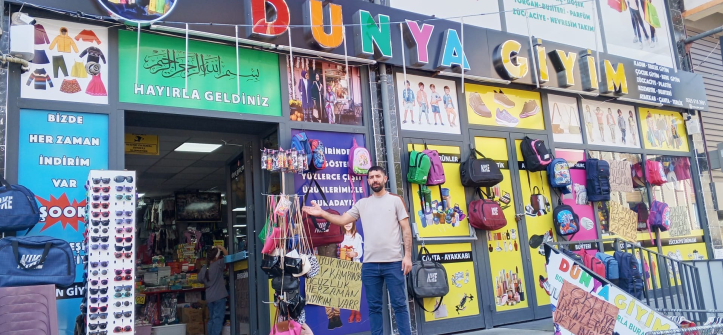 Okullar Açıldı, Kırtasiye Alışverişi İçin Dünya Giyim’de Yoğunluk Başladı