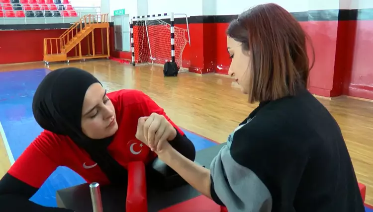 Muşlu Funda Maral Türkiye Şampiyonası’nda Kürsüde