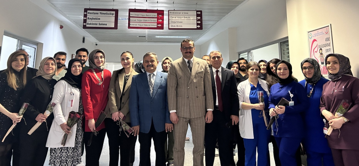 Muş’ta Hemşireler Günü’nde Anlamlı Ziyaret