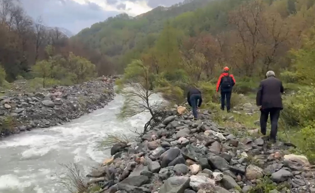 Muş’ta Korkutan Olay: Dereye Düşen Kadın Aranıyor