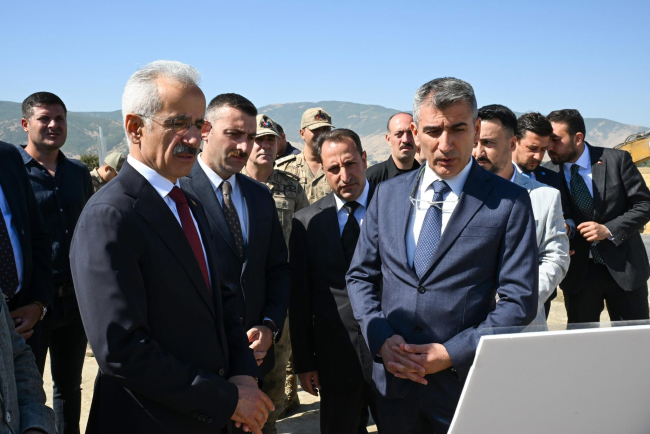 Ulaştırma Bakanı Uraloğlu, Muş-Bulanık Yolundaki Çalışmaları Yerinde İnceledi