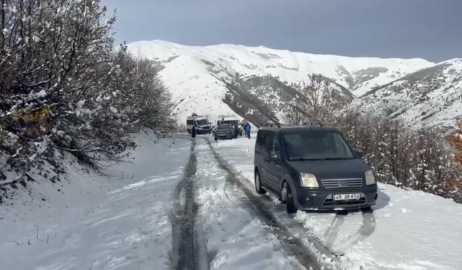 Muş’ta Kar Yağışı: 14 Köy Yolu Kapandı, Yolda Mahsur Kalanlar Kurtarıldı