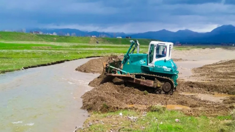 Muş’ta Dere Islah Çalışmaları Sürüyor