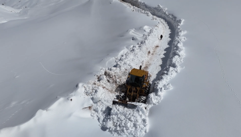 Muş’ta Nisan Ayı Ortasında Karla Mücadele 